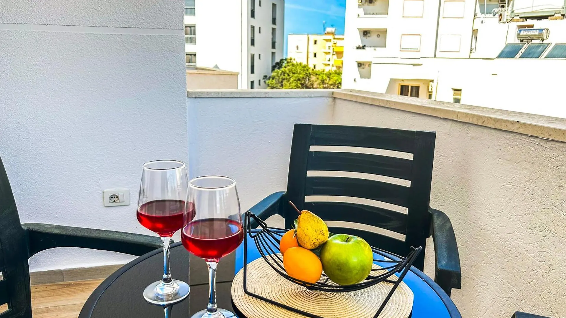 1 Bedroom Apartment 923 Golem  0*, Golem (Tirana) Albania