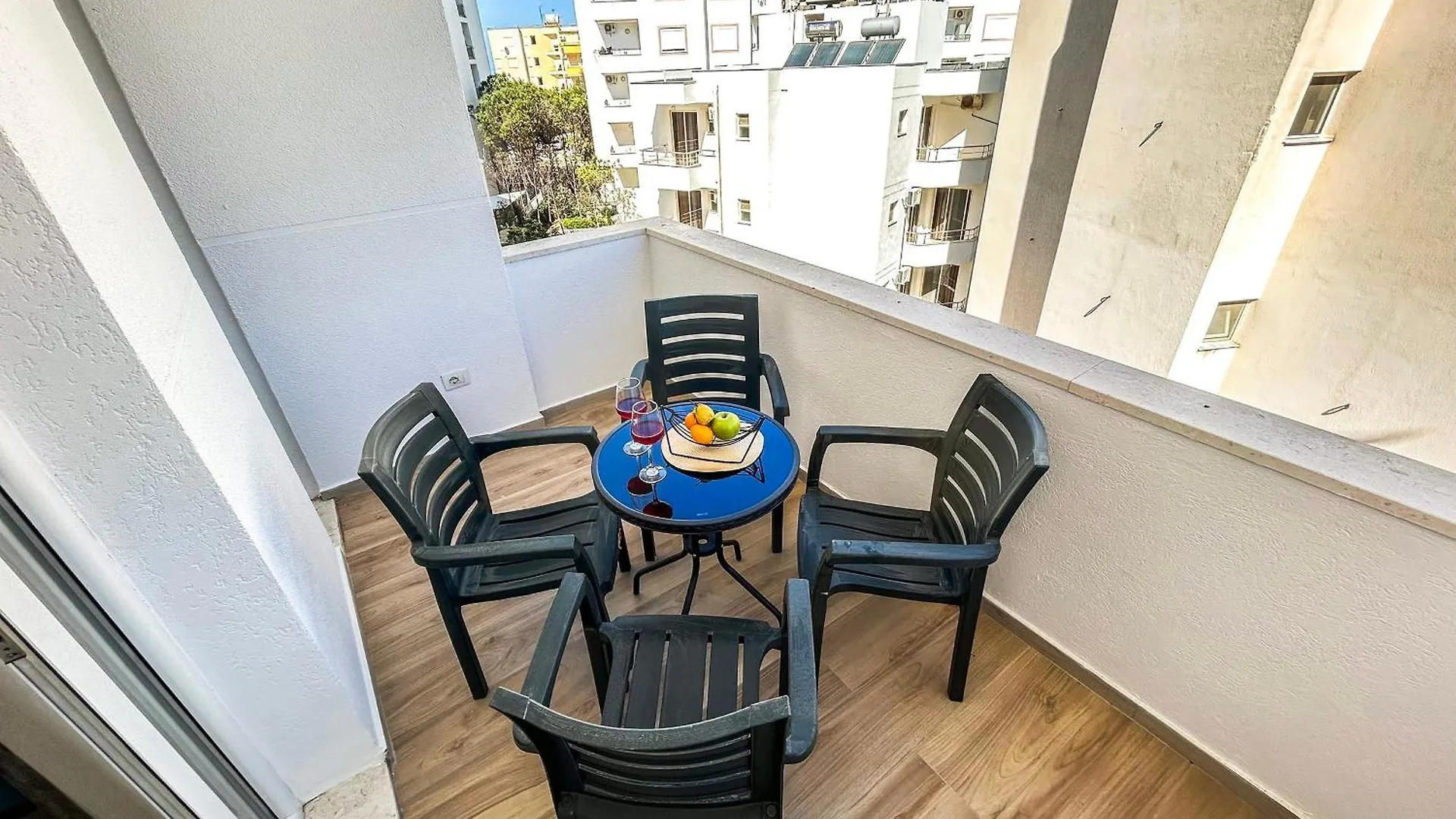 1 Bedroom Apartment 923 Golem